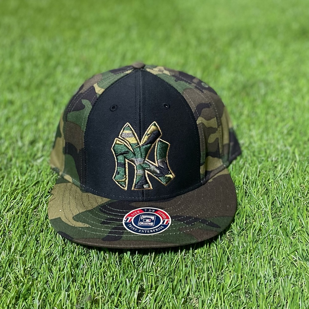 New York Yankees Twins Enterprise Fitted Hat 🔥